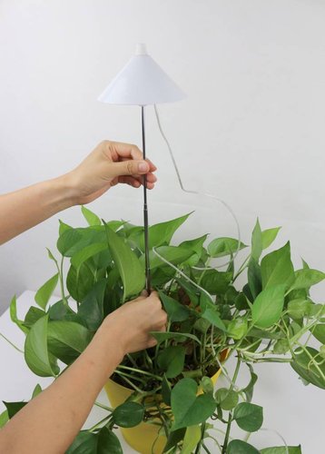 LED Pflanzenlampe / LED Grow Lampe weiss 7Watt für Töpfe